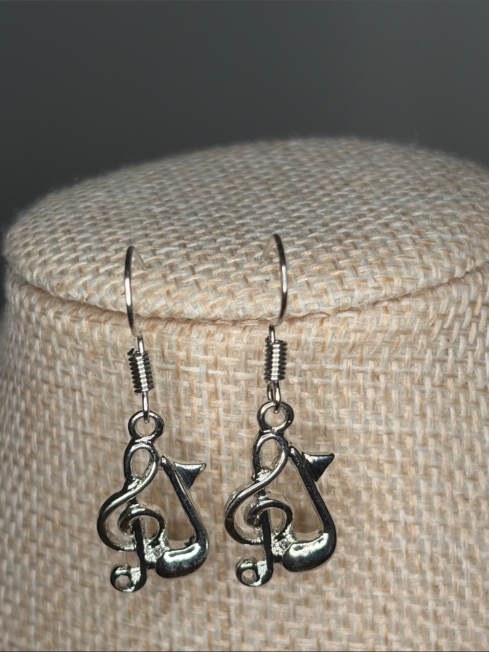 Silvertone Treble Clef Musical Note Dangle Earrings